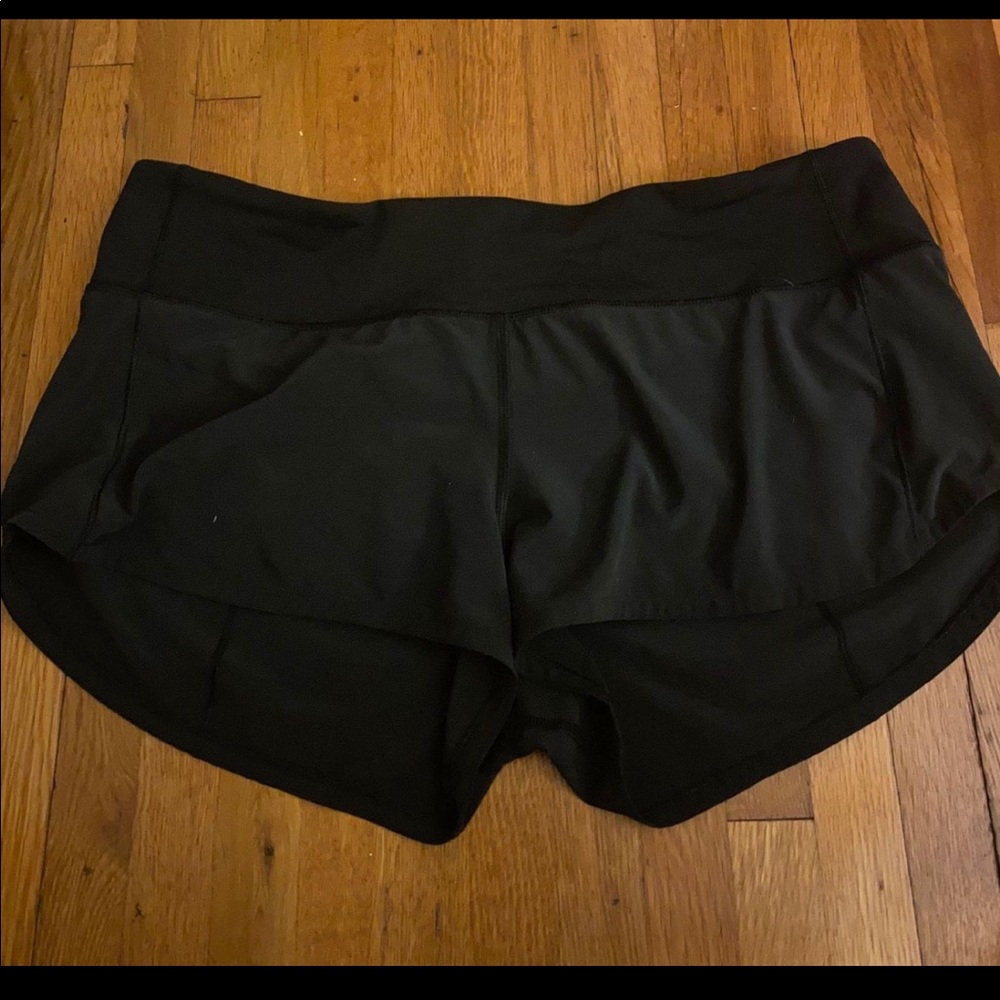 Lululemon Speed Up Shorts 2.5’